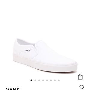 Women’s Vans Asher Sneaker NWT/ In box